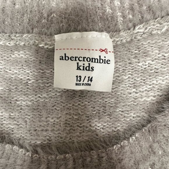 Abercrombie Kids Argyle Fuzzy Grey Sweater Size 13/14 - Picture 4 of 5